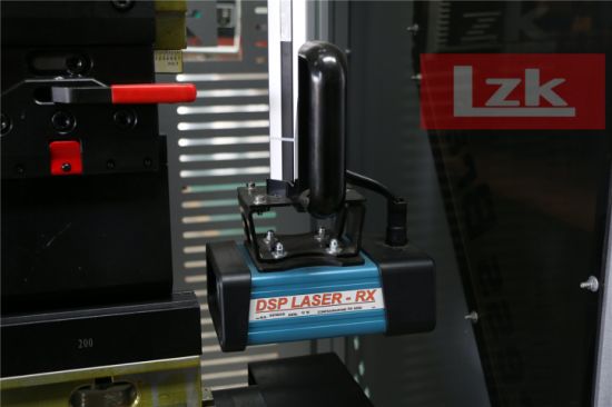 Máquina dobladora de láminas CNC hidráulica de 6 mm