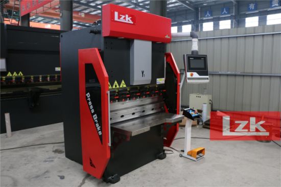 CS y Ss Sheets 0.5-1mm Pequeña máquina dobladora CNC de China